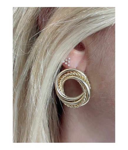 Altın Renk İç İçe Halka Küpe