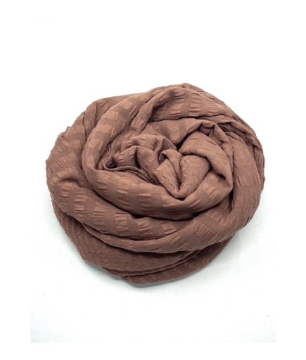 Yumuşak  Kabartma Desenli Kahverengi Şal