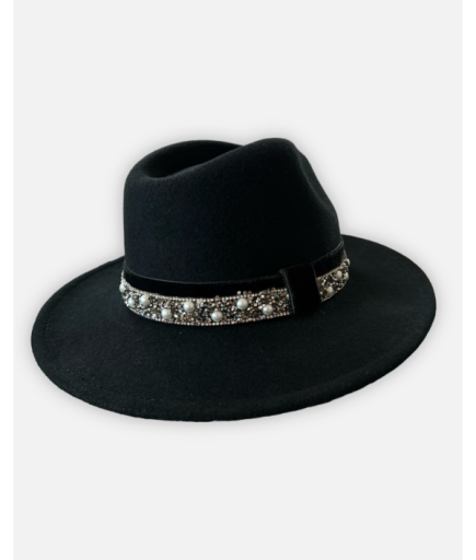 Chamonix İnci Bantlı Siyah Yün Şapka