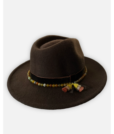 Lech Kahverengi Doğal Boncuk Kadife Bant Püsküllü Yün Şapka